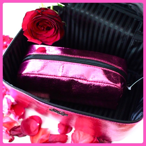 🌸SALE🌸 New Victoria’s Secret Jetsetter - Picture 5 of 5